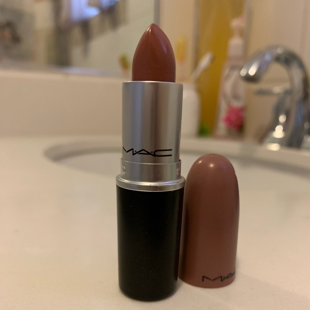 Mac “Nude Du Jour” lipstick